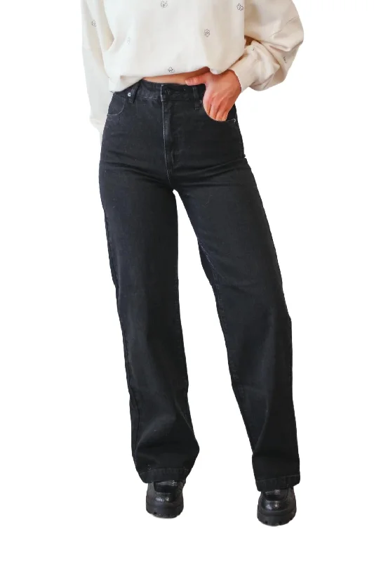 ladies' relaxed fit denim jeans -94 High & Wide Jeans In Black