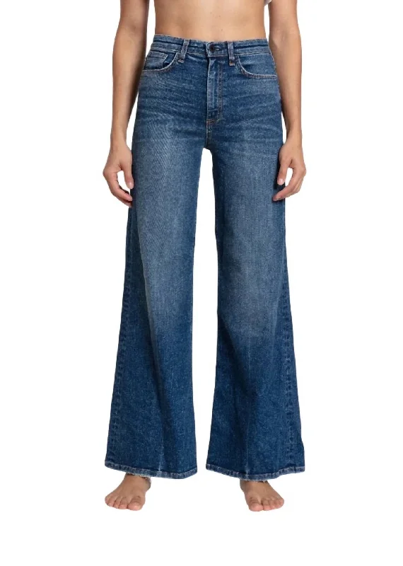 ladies' stretchy denim pants -Wide Leg Jeans In Gunnison